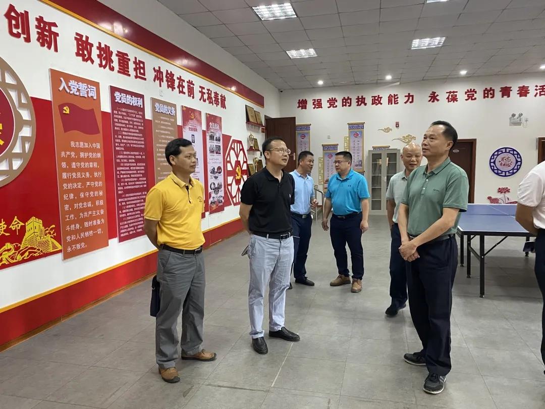 梧州市總工會領(lǐng)導(dǎo)到臨港經(jīng)濟(jì)區(qū)開展調(diào)研活動