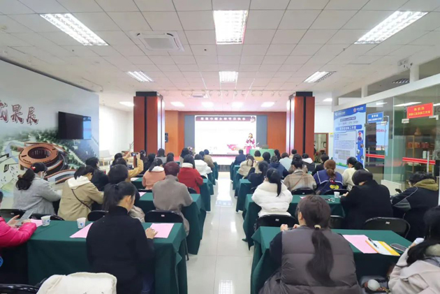 弘揚國學禮儀文化 綻放巾幗時代芳華——梧州市總工會舉辦國學禮儀培訓班