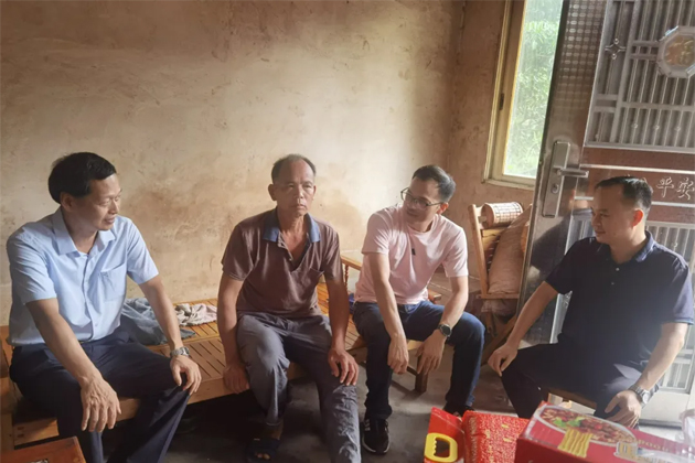 市總工會開展入戶走訪，助力鄉(xiāng)村振興工作