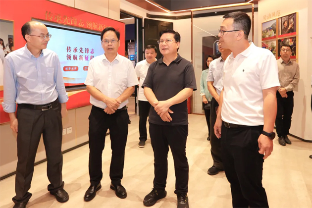 管理年在梧州市溝通交流工作時強調(diào) 總結提煉產(chǎn)改工作經(jīng)驗做法 不斷促進產(chǎn)業(yè)工人成長成才