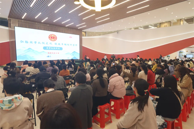 “花”樣過節(jié)，綻放巾幗芳華——市總工會舉辦慶“三八”國際婦女節(jié)系列活動（一）