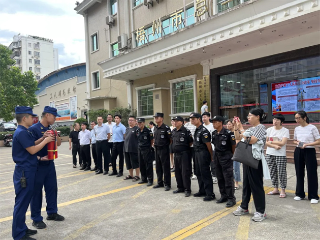 梧州市總工會與中國鐵塔梧州市分公司等單位共同舉行消防安全知識培訓和應(yīng)急演練