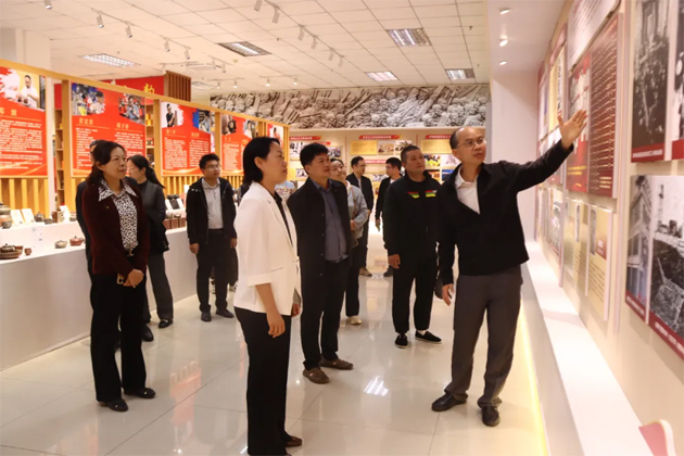 多家基層工會(huì)陸續(xù)“回家”觀展并與市總工會(huì)交流工會(huì)工作