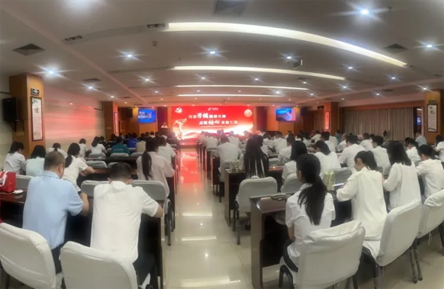 梧州郵政舉辦“傳承勞模精神火種，點(diǎn)燃梧郵發(fā)展引擎”2025 年勞模先進(jìn)事跡宣講會(huì)