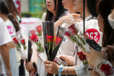 本周六，到玫瑰湖公園尋找心動(dòng)時(shí)刻吧